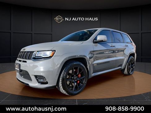 Used 2020 Jeep Grand Cherokee SRT AWD/4WD image 17