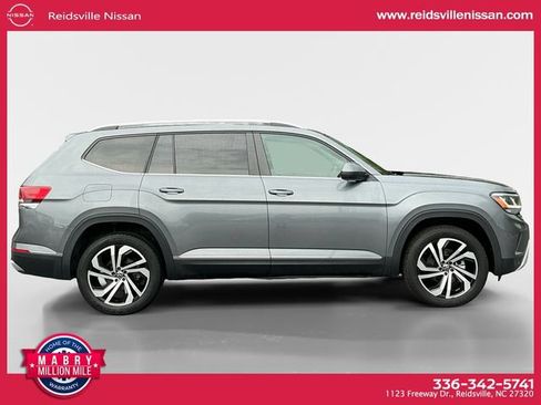 Used 2023 Volkswagen Atlas SEL AWD/4WD image 7