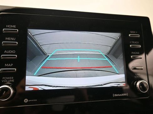 Used 2023 Toyota Camry SE FWD image 18