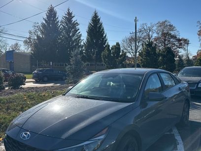 Certified 2023 Hyundai Elantra SEL w/ Cargo Package