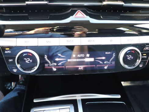 Used 2023 Genesis G80 2.5T image 33