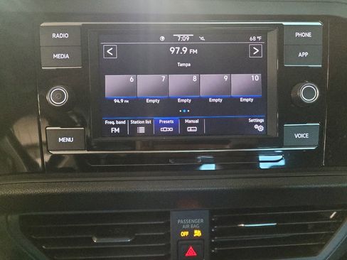 Used 2023 Volkswagen Jetta S image 25