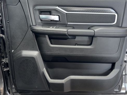 New 2026 RAM 3500 Big Horn AWD/4WD image 36