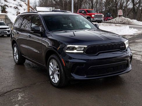 Used 2025 Dodge Durango GT image 3