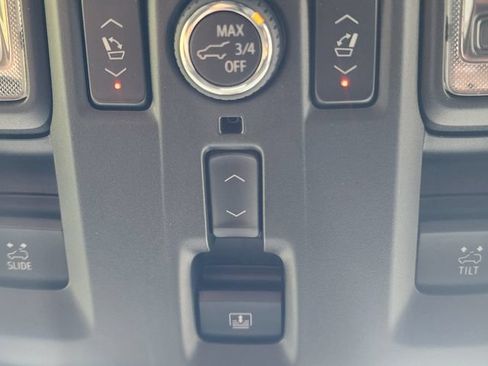 Used 2023 Chevrolet Tahoe High Country RWD image 43