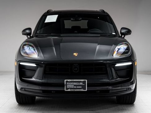 Certified 2026 Porsche Macan AWD/4WD image 30