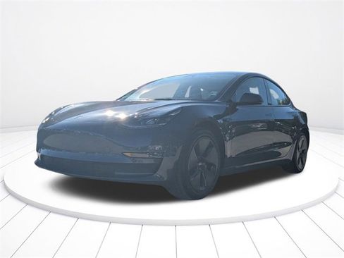 Used 2023 Tesla Model 3 Long Range image 7