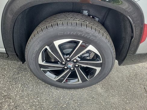 New 2026 Buick Enclave Sport Touring w/ Power Package image 8