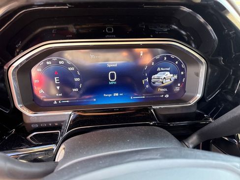 New 2026 Chevrolet Silverado 1500 LT w/ LPO, Liner Protection Package AWD/4WD image 18