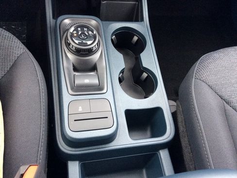 New 2025 Ford Maverick XL w/ Equipment Group 101A image 35