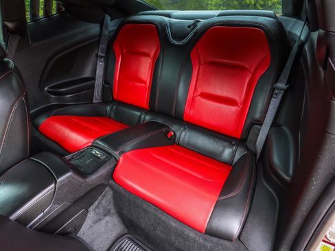 Used 2016 Chevrolet Camaro SS RWD image 42
