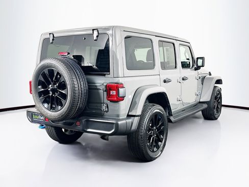 Used 2022 Jeep Wrangler Sahara w/ Cold Weather Group image 7