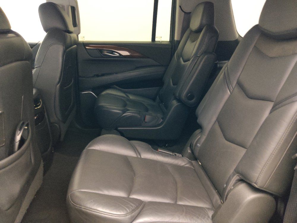 Used 2016 Cadillac Escalade ESV Premium AWD/4WD image 18