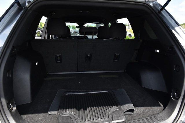 Used 2025 GMC Terrain Elevation FWD image 23