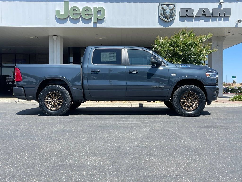 New 2026 RAM 1500 Big Horn AWD/4WD image 3
