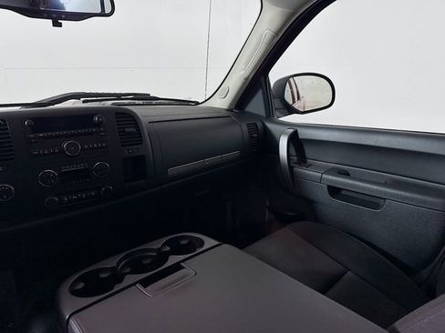 Used 2013 Chevrolet Silverado 2500 LT w/ Interior Plus Package image 20