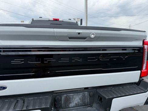 Used 2025 Ford F250 Platinum AWD/4WD image 7