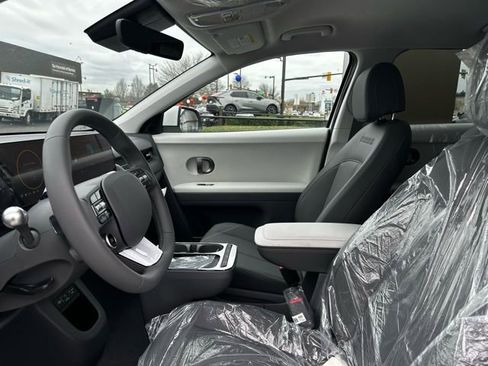 New 2026 Hyundai Ioniq 5 SEL image 13