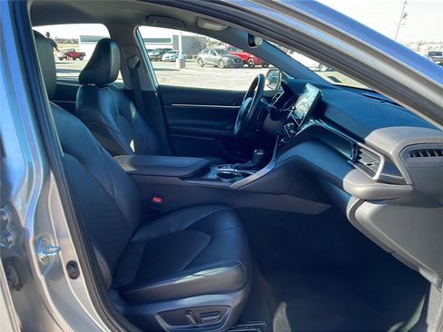 Used 2024 Toyota Camry XSE image 14