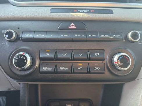 Certified 2022 Kia Sportage LX FWD image 18