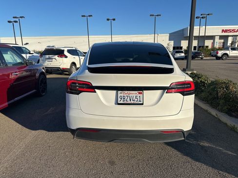 Used 2022 Tesla Model X image 5