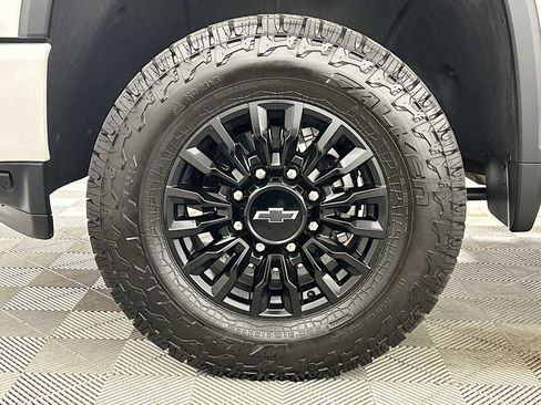 Used 2021 Chevrolet Silverado 2500 LTZ w/ LTZ Plus Package AWD/4WD image 29
