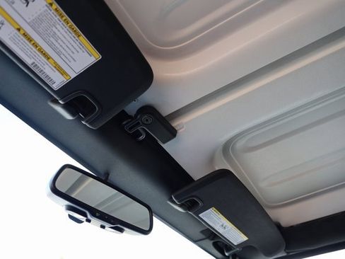 Used 2018 Jeep Wrangler Sahara w/ Connectivity Group image 26