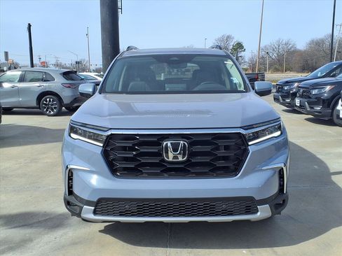 New 2025 Honda Pilot Touring image 27