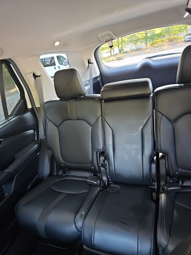 Used 2025 Honda Pilot EX-L image 23