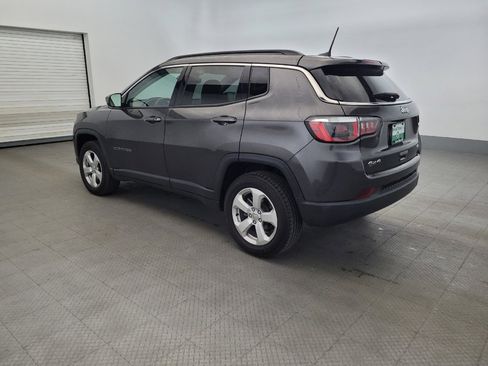 Used 2019 Jeep Compass Latitude w/ Cold Weather Group AWD/4WD image 3