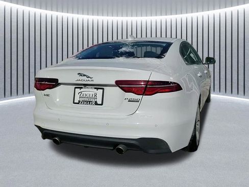 Used 2020 Jaguar XE S image 9