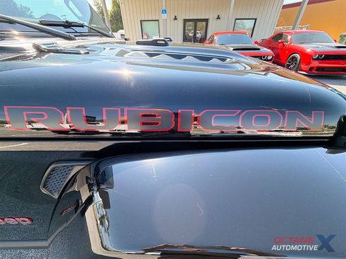 Used 2022 Jeep Wrangler Unlimited Rubicon w/ Dual Top Group AWD/4WD image 34