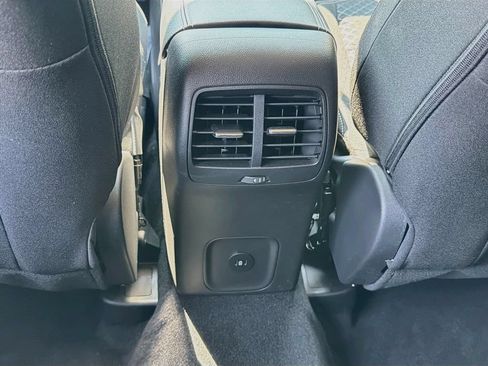 Used 2024 Ford Escape Active AWD/4WD image 25