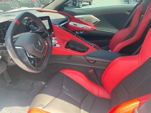 Used 2025 Chevrolet Corvette Stingray Preferred Conv w/ Z51 Performance Package RWD image 10