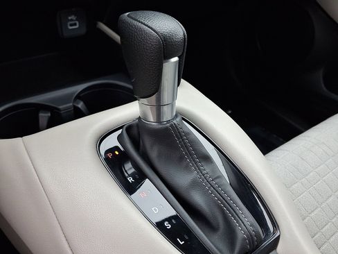 Used 2023 Honda HR-V LX image 14