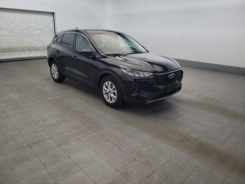 Used 2023 Ford Escape Active w/ Tech Pack #2 FWD image 13