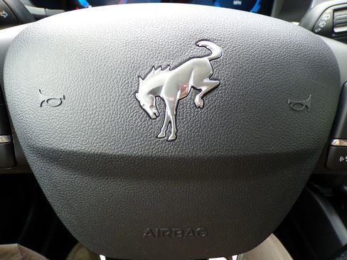 Used 2025 Ford Bronco Sport Outer Banks w/ Outer Banks Tech Package+ AWD/4WD image 32