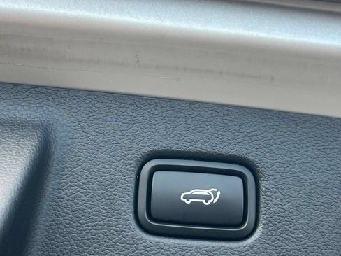 Used 2025 Hyundai Palisade SEL FWD image 19