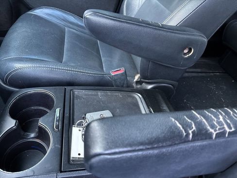 Used 2015 Toyota Sienna SE Premium image 22