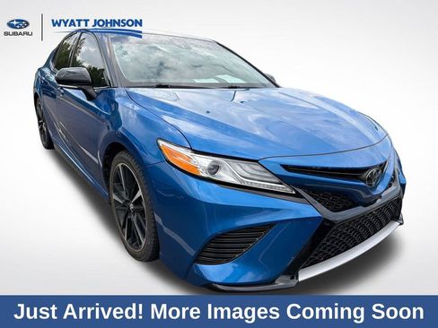Used 2020 Toyota Camry XSE image 8