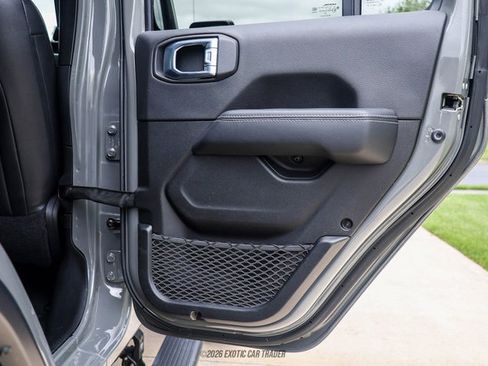 Used 2022 Jeep Wrangler Unlimited Sahara w/ Cold Weather Group AWD/4WD image 65