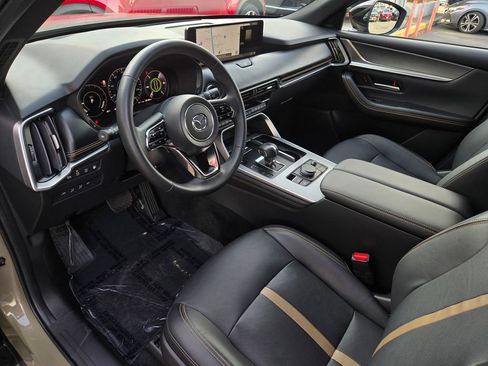 Certified 2025 MAZDA CX-70 Plug-In Hybrid w/ Premium Plus image 10