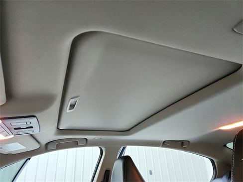 Used 2024 Nissan Altima 2.0 SR image 21