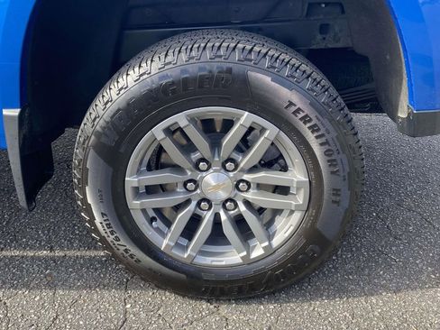 Used 2023 Chevrolet Colorado LT w/ LT Convenience Package III image 8