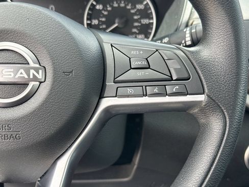 Used 2023 Nissan Altima 2.5 SV FWD image 15
