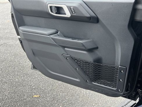 New 2025 Ford Bronco Outer Banks image 17