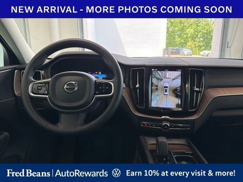 Used 2023 Volvo XC60 B5 Plus w/ Climate Package AWD/4WD image 14