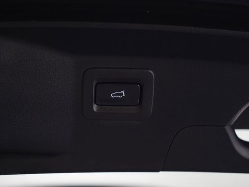 Used 2023 MAZDA CX-9 Touring Plus AWD/4WD image 18