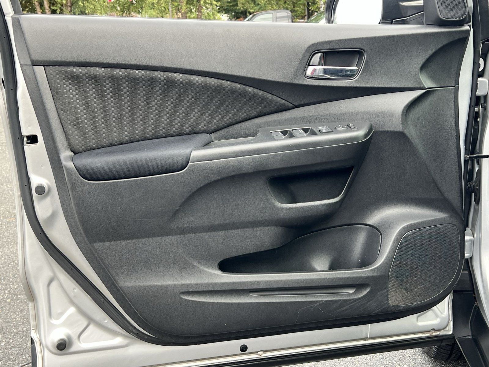 Used 2015 Honda CR-V EX image 40