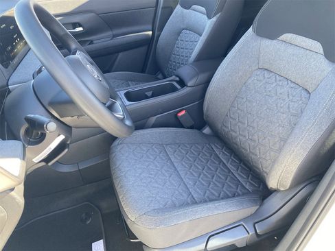 New 2026 Nissan Kicks SV image 21